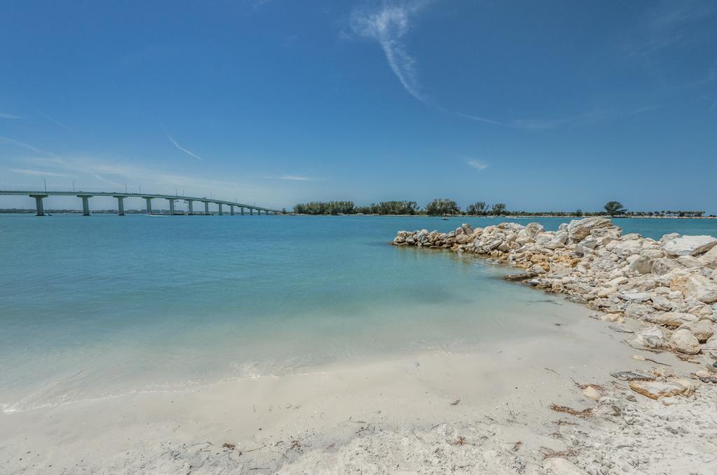 Dreamview Beachfront Hotel & Resort Clearwater Beach Eksteriør bilde