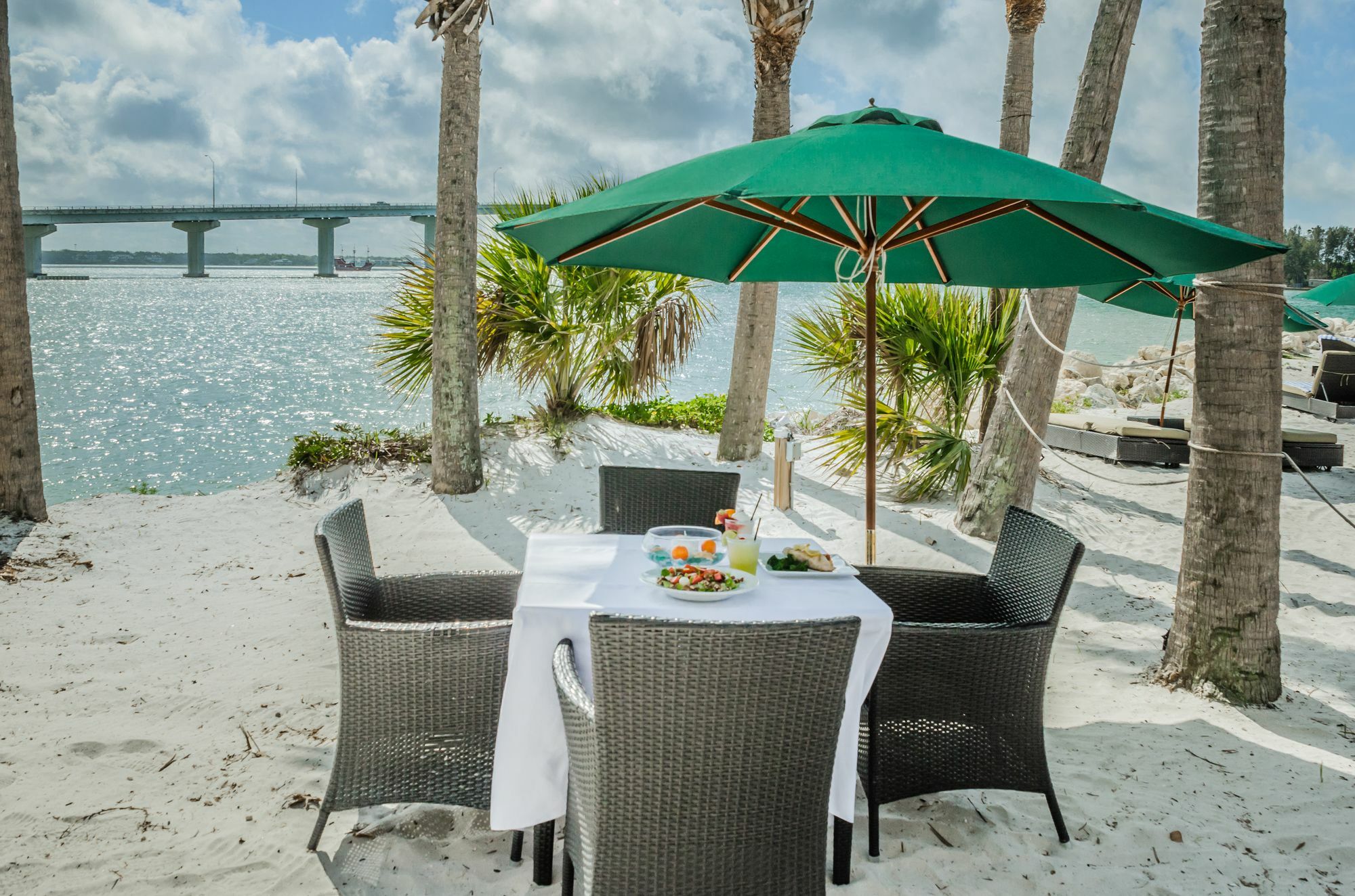 Dreamview Beachfront Hotel & Resort Clearwater Beach Eksteriør bilde